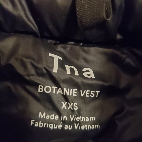 TNA Aritzia Botanie vest excellent condition XXS - Picture 7 of 7